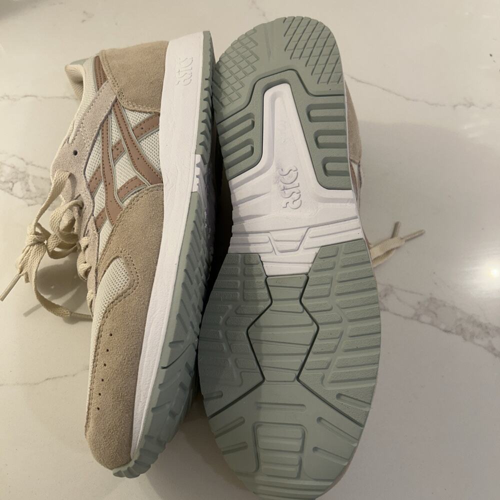 NEW ASICS LYTE CLASSIC Sportstyle Shoes 1202A306 Birch Dusty Steppe Womens Sz 11 - Picture 7 of 14